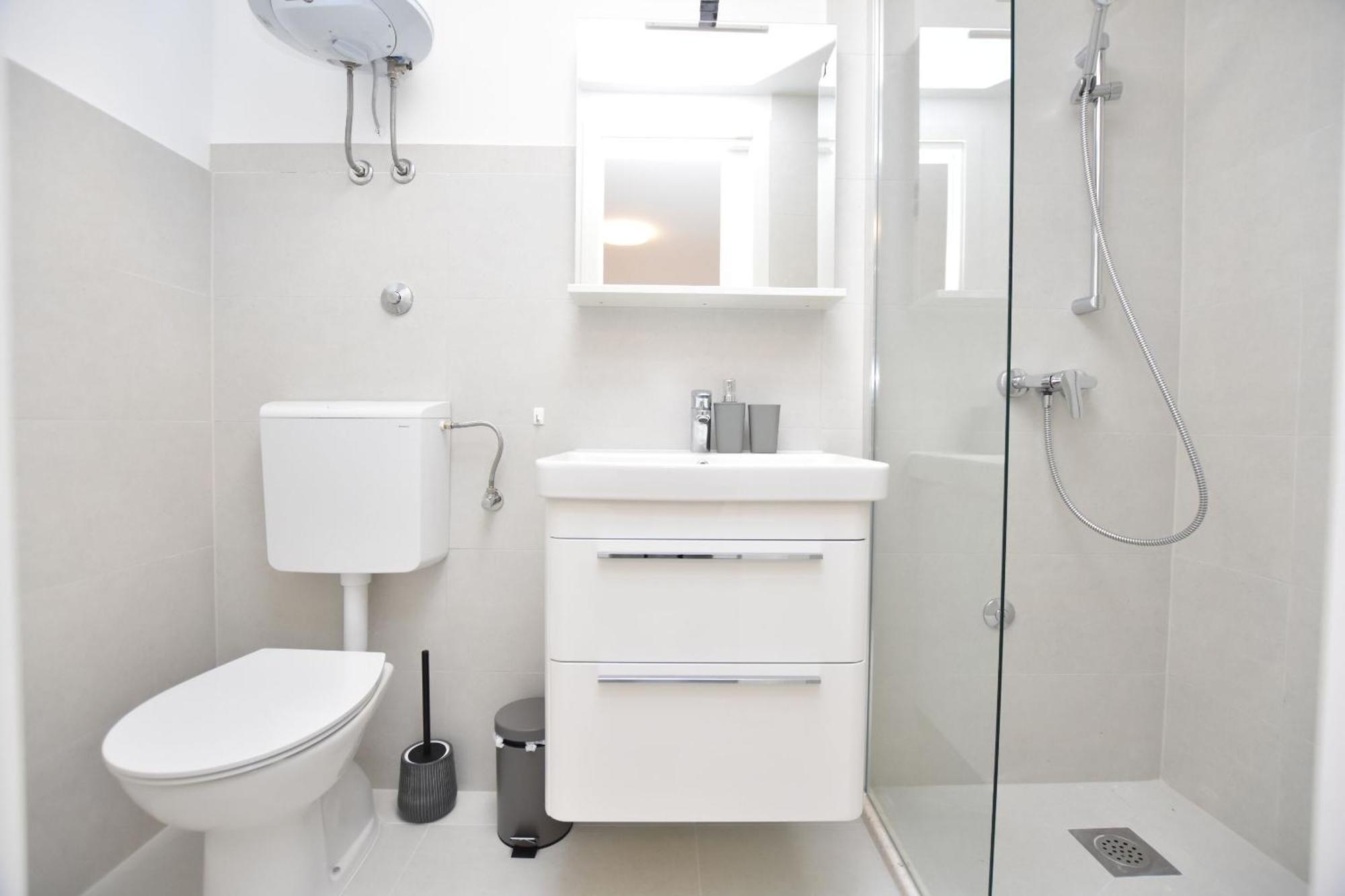 Leonardo Apartment Primosten
